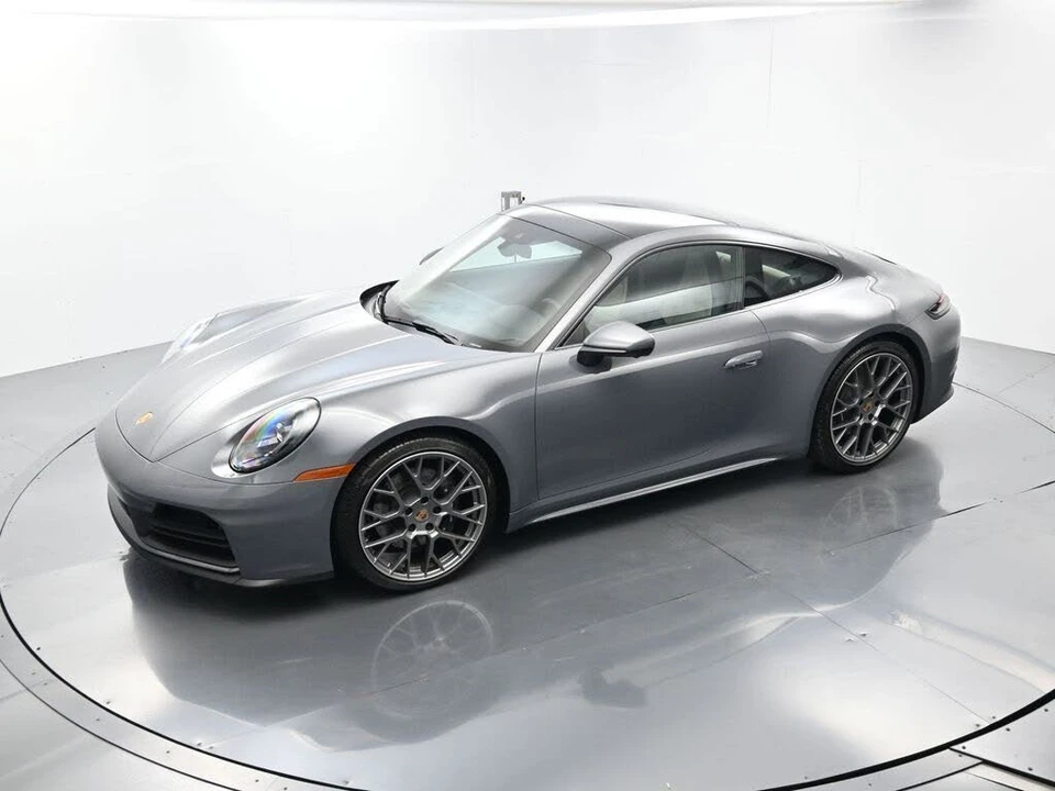 2025 Porsche 992 Carrera - Image 27 of 31