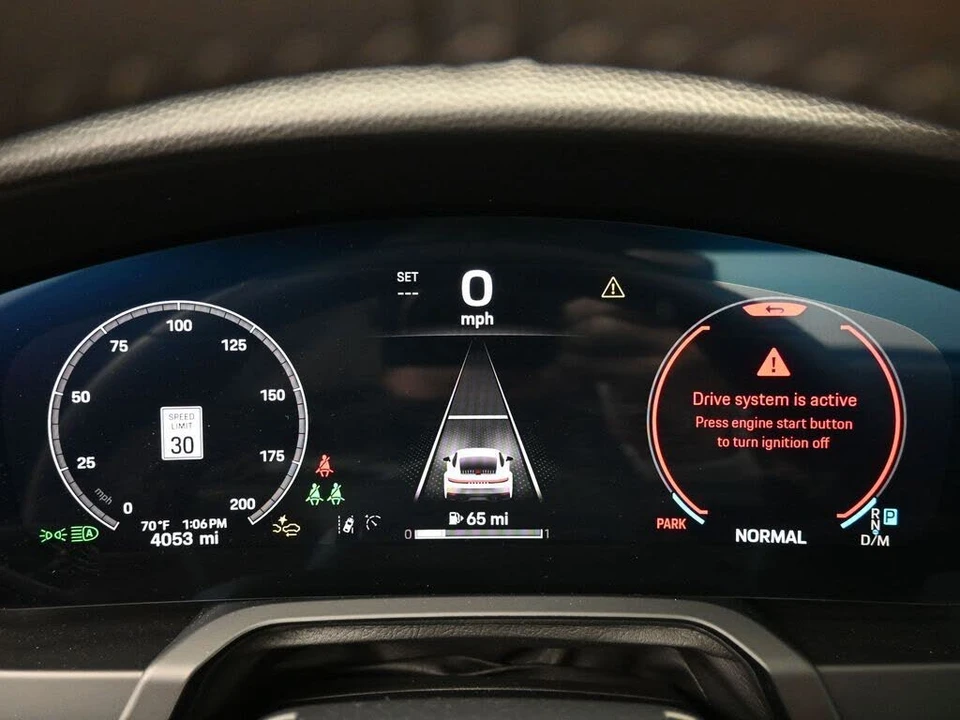2025 Porsche 992 Carrera - Image 7 of 31