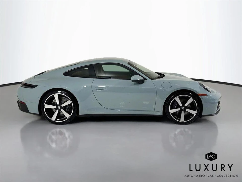 2025 Porsche 992 Carrera - Image 5 of 6