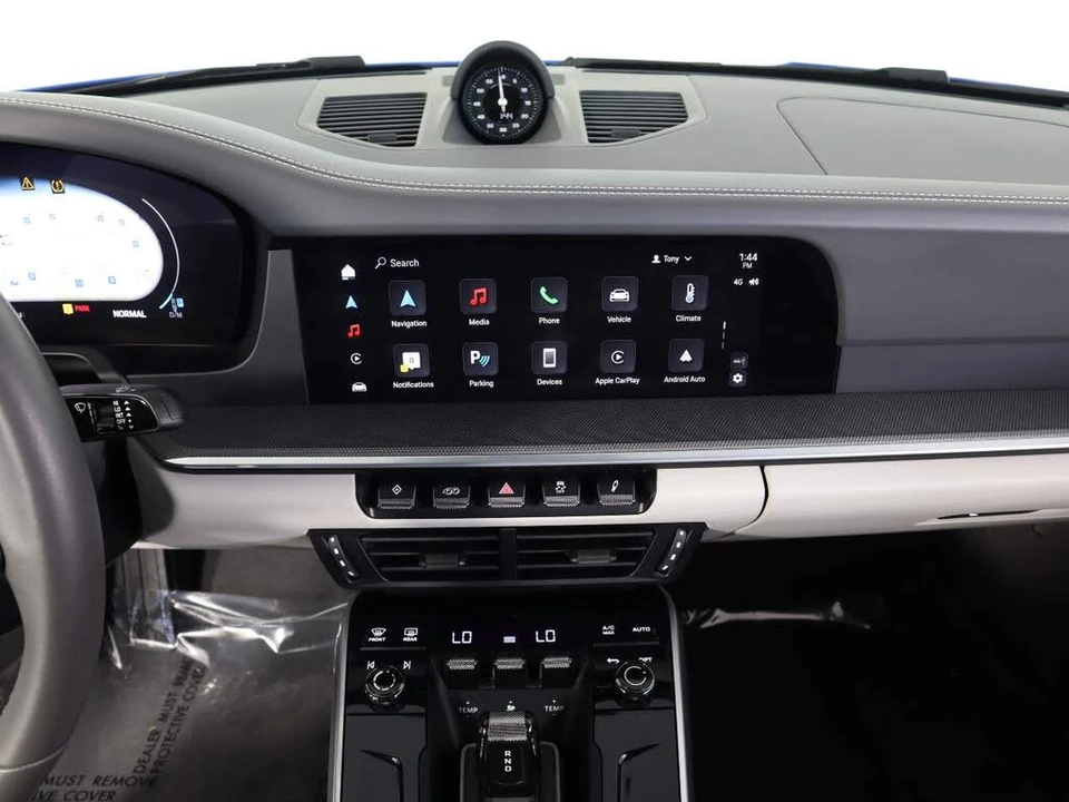 2025 Porsche 992 Carrera - Image 16 of 26