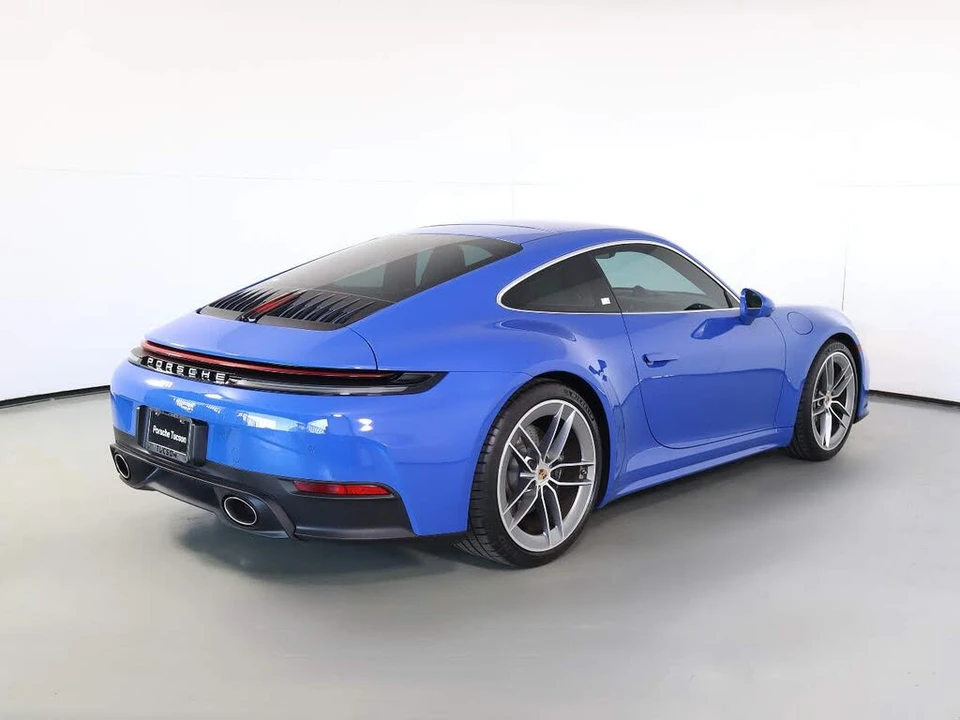 2025 Porsche 992 Carrera - Image 7 of 26