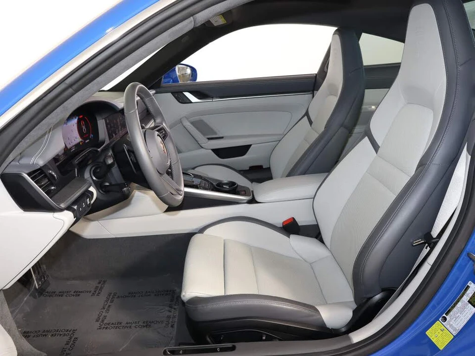 2025 Porsche 992 Carrera - Image 5 of 26