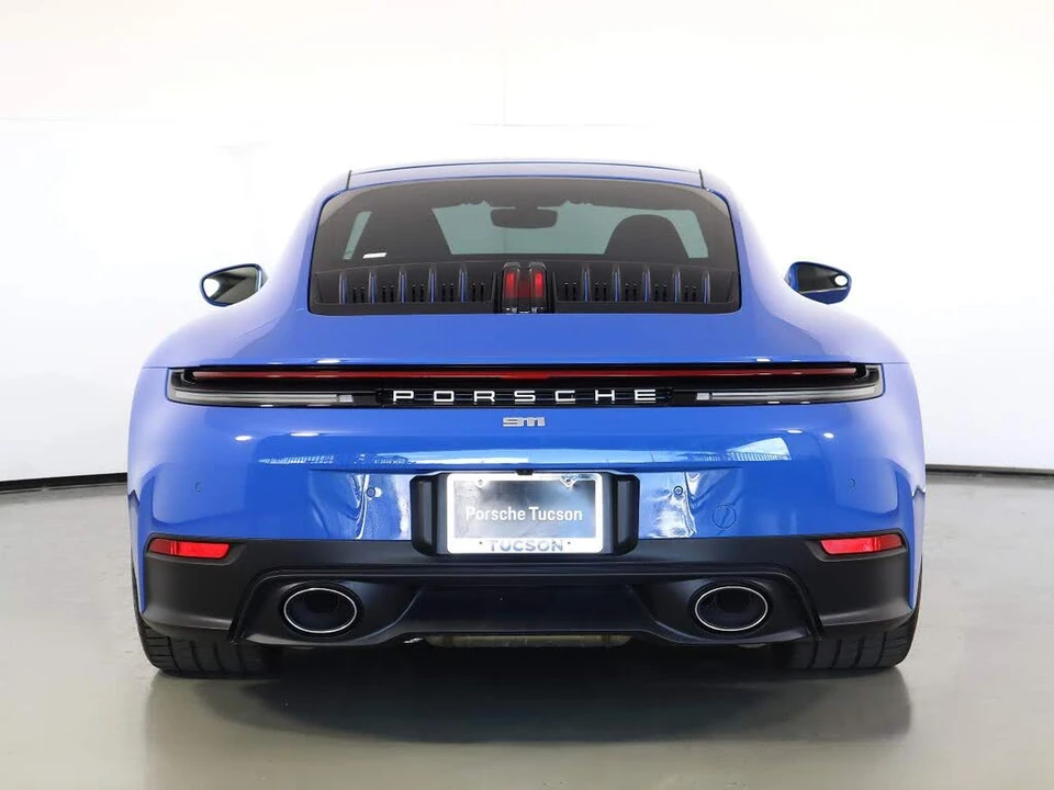 2025 Porsche 992 Carrera - Image 6 of 26