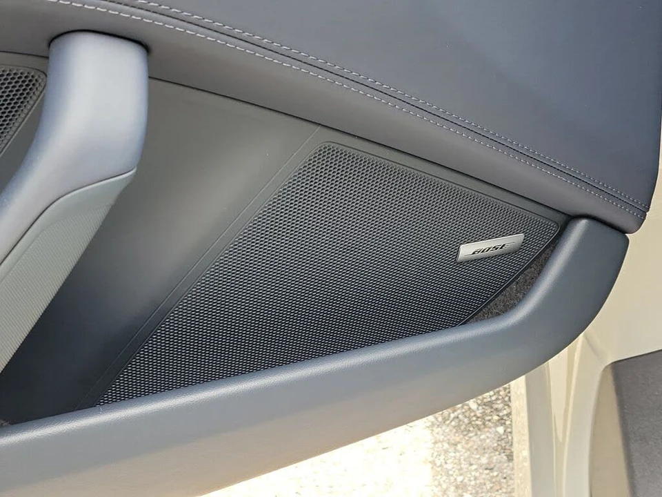 2025 Porsche 992 Carrera - Image 27 of 31