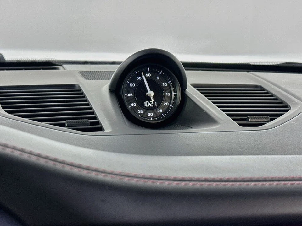 2025 Porsche 992 Carrera - Image 24 of 30
