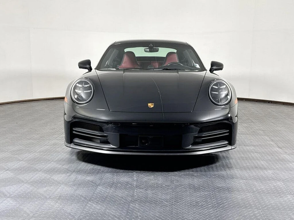 2025 Porsche 992 Carrera - Image 10 of 30