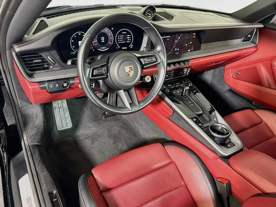 2025 Porsche 992 Carrera - Image 4 of 30