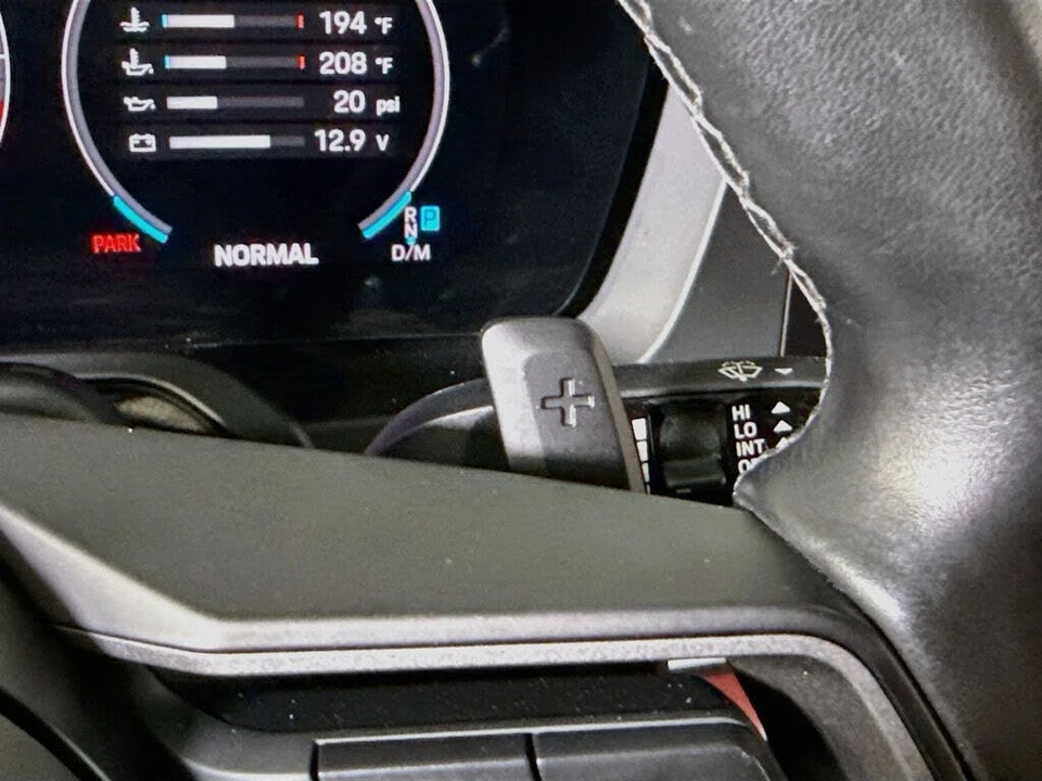 2025 Porsche 992 Carrera - Image 23 of 30