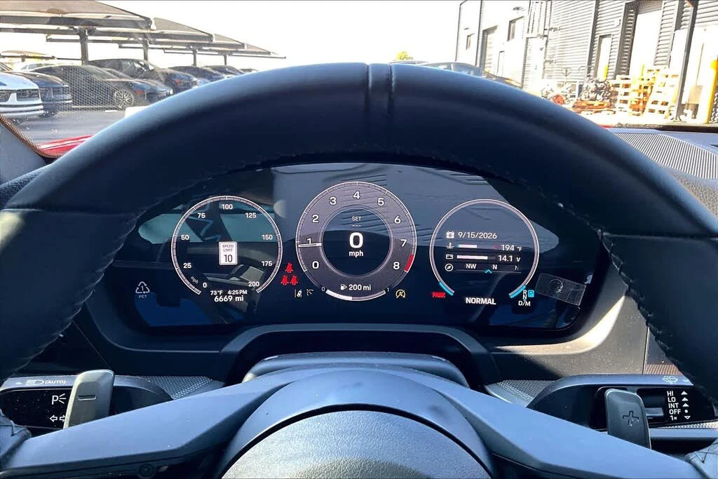 2025 Porsche 992 Carrera - Image 25 of 26