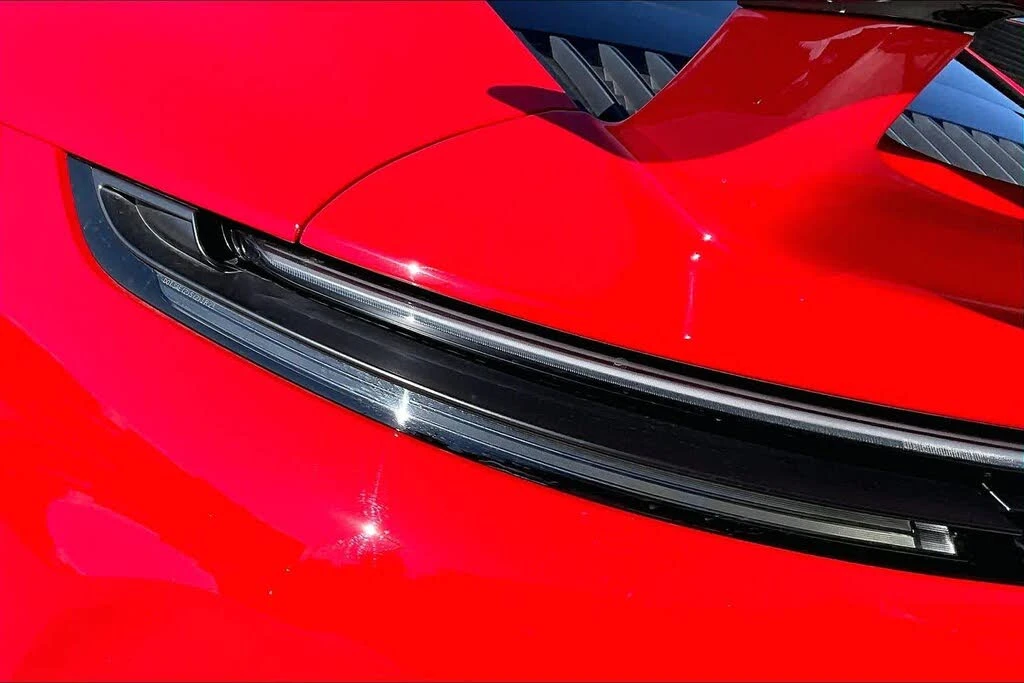 2025 Porsche 992 Carrera - Image 21 of 26