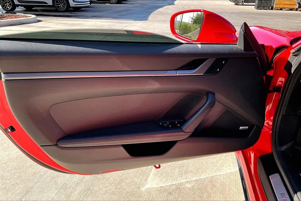 2025 Porsche 992 Carrera - Image 19 of 26