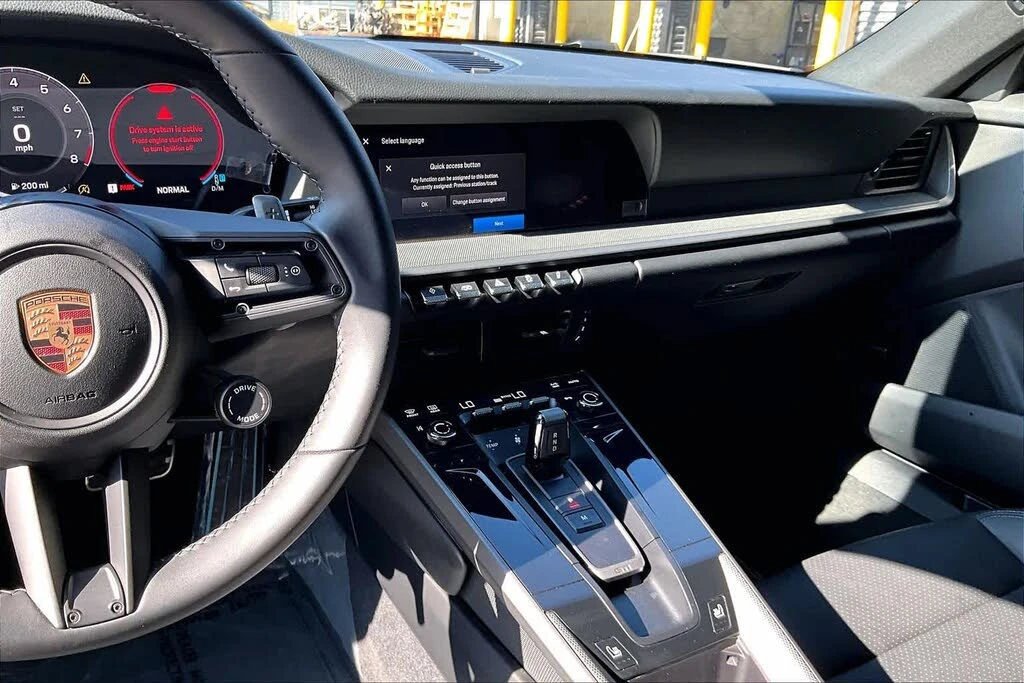 2025 Porsche 992 Carrera - Image 16 of 26