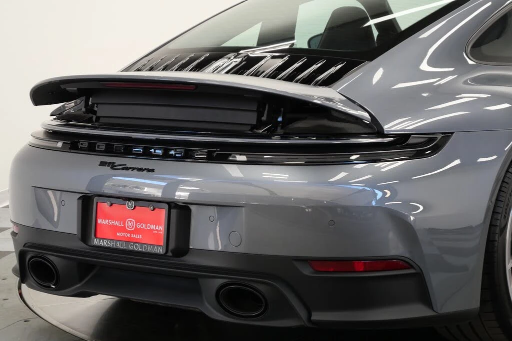 2025 Porsche 992 Carrera - Image 8 of 31