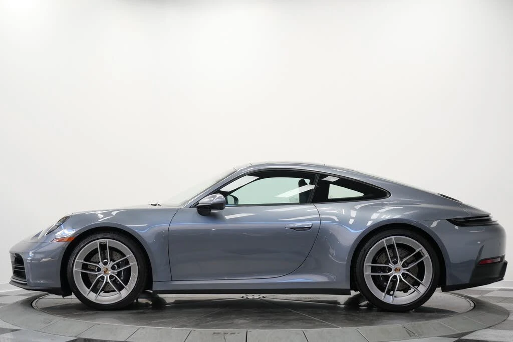 2025 Porsche 992 Carrera - Image 6 of 31