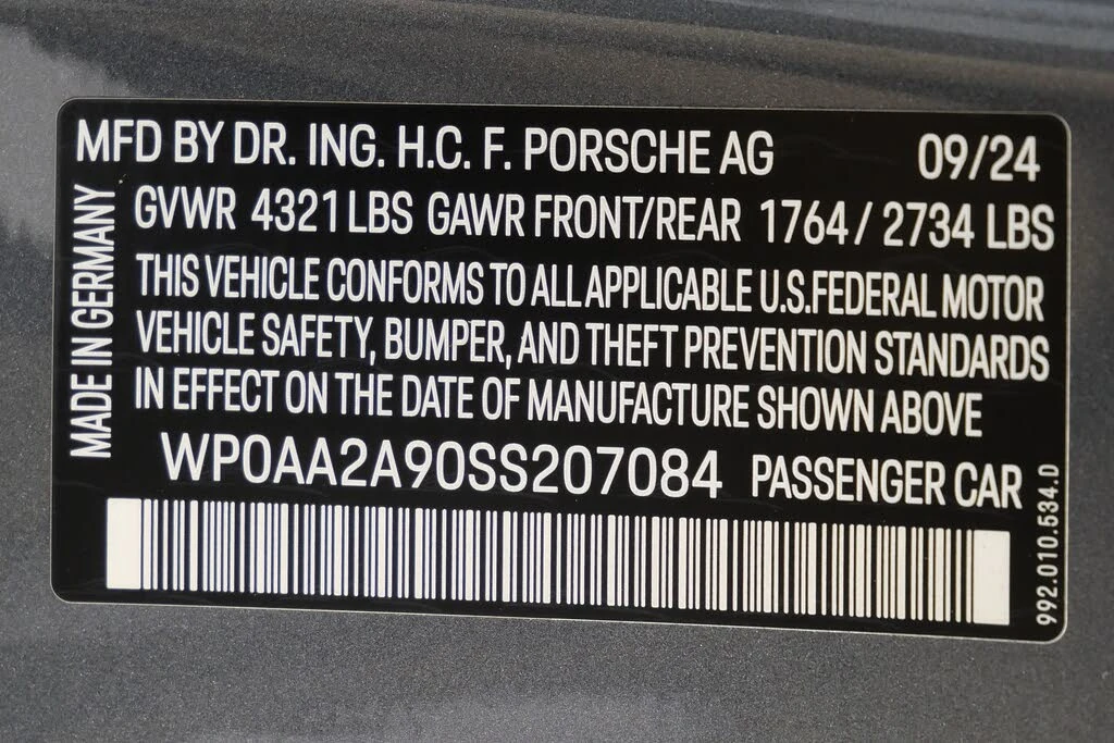2025 Porsche 992 Carrera - Image 18 of 31