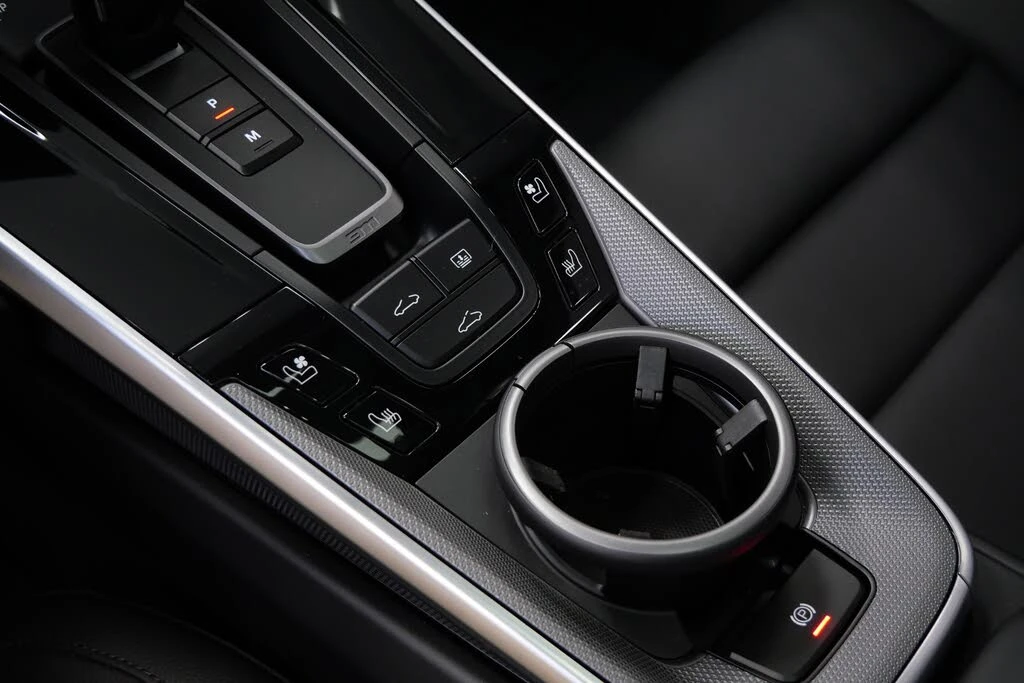 2025 Porsche 992 Carrera - Image 31 of 31