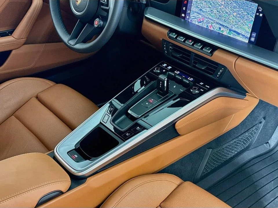 2025 Porsche 992 Carrera - Image 20 of 31
