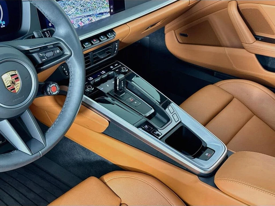 2025 Porsche 992 Carrera - Image 16 of 31