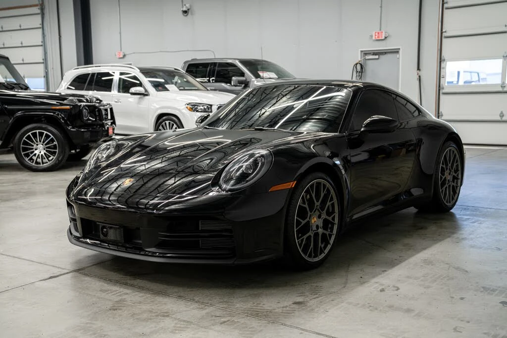 2025 Porsche 992 Carrera - Image 5 of 31