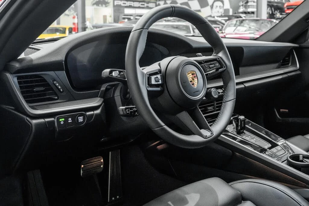 2025 Porsche 992 Carrera - Image 21 of 31