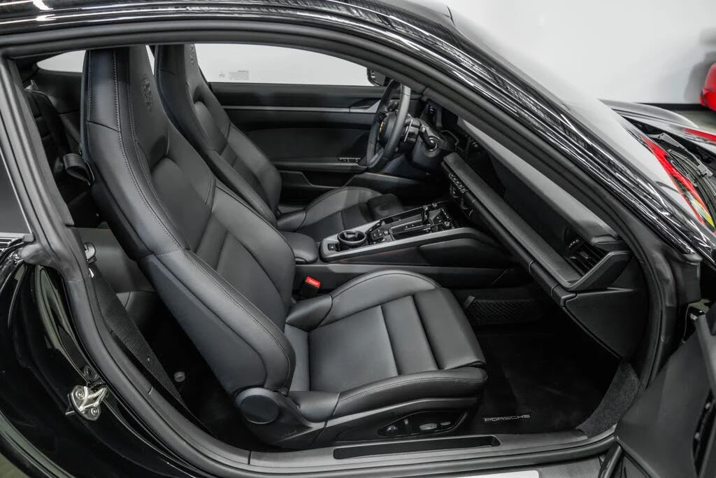 2025 Porsche 992 Carrera - Image 20 of 31