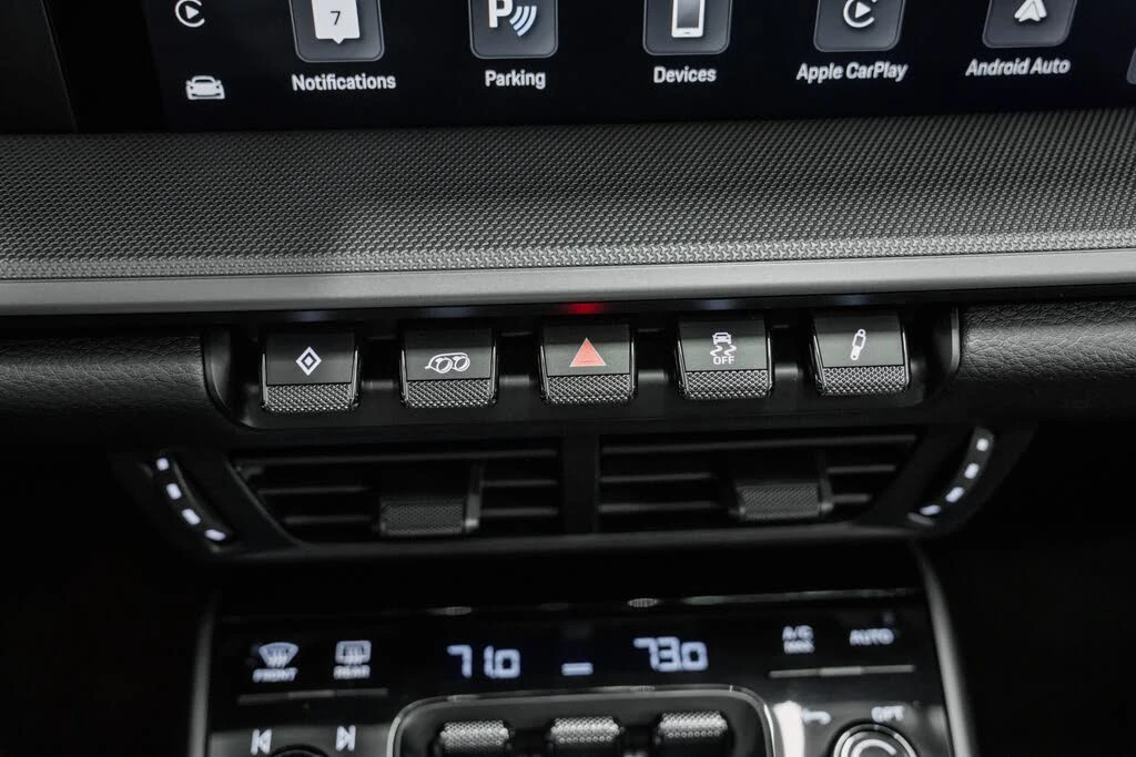 2025 Porsche 992 Carrera - Image 23 of 31
