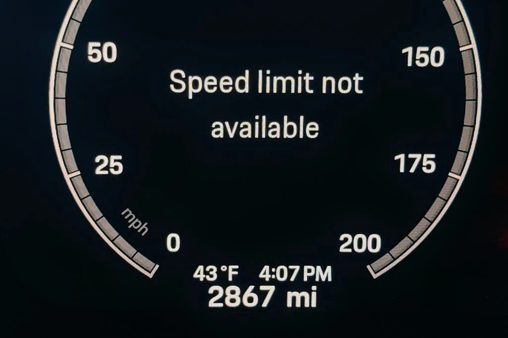 2025 Porsche 992 Carrera - Image 18 of 31