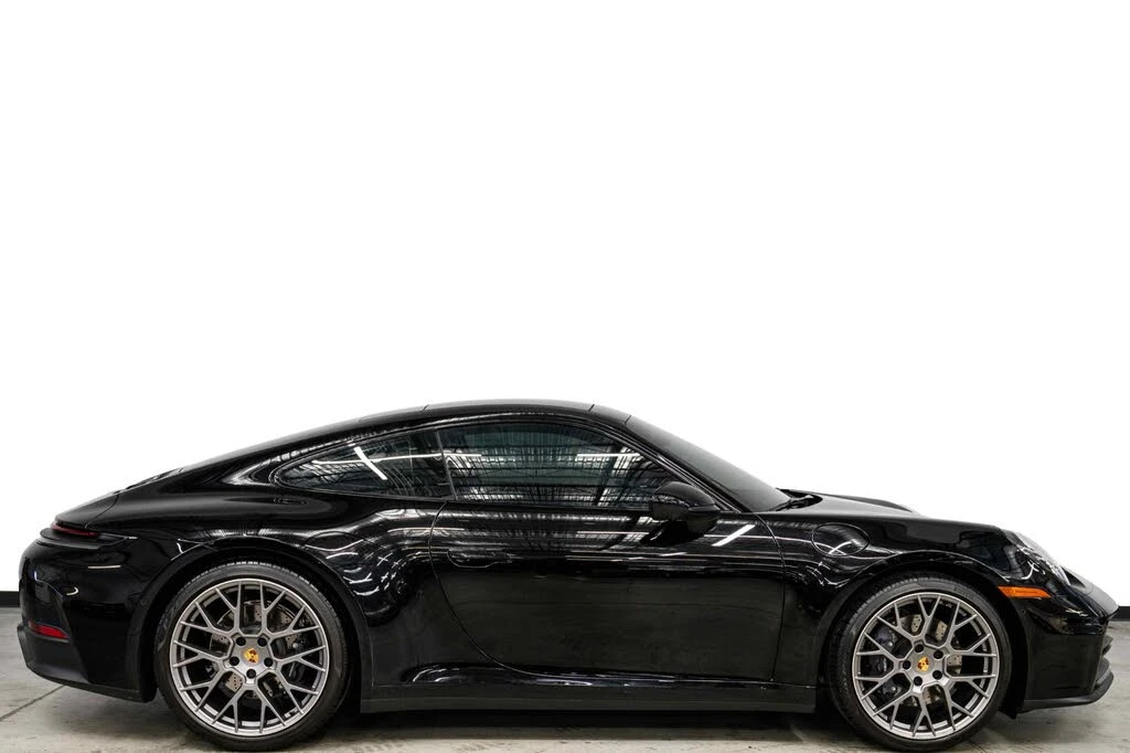 2025 Porsche 992 Carrera - Image 2 of 31