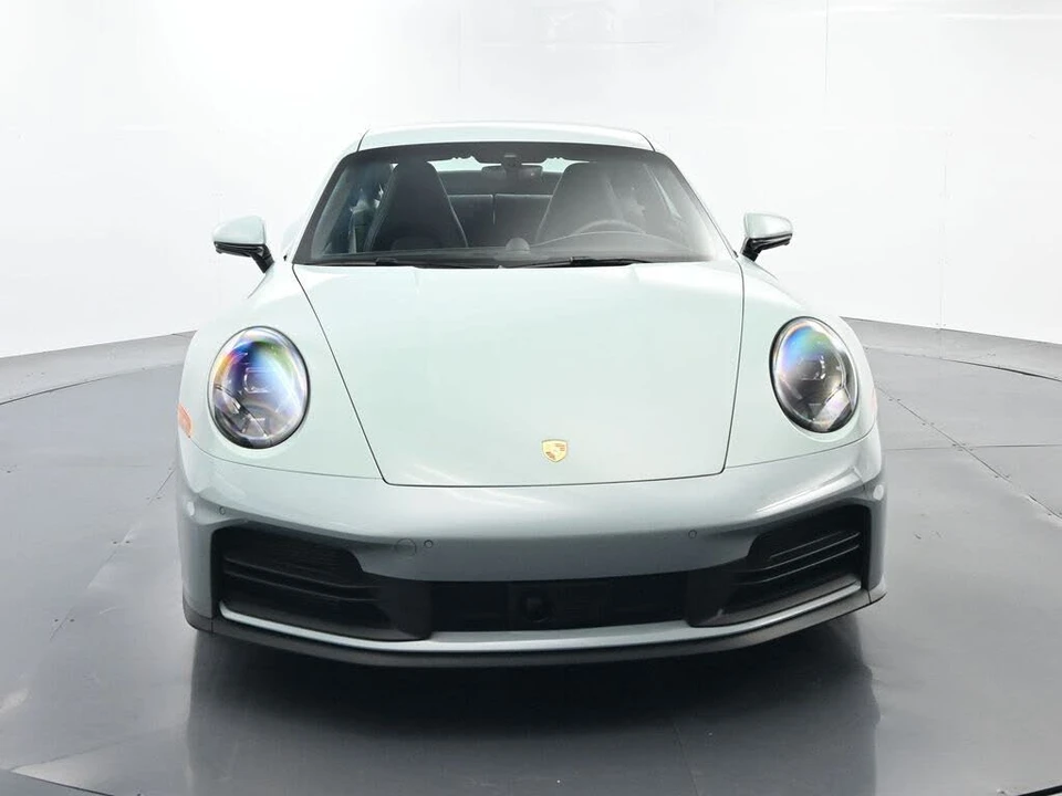 2025 Porsche 992 Carrera - Image 18 of 31