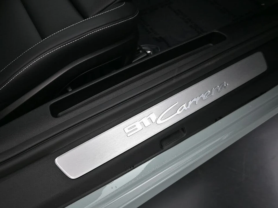 2025 Porsche 992 Carrera - Image 27 of 31