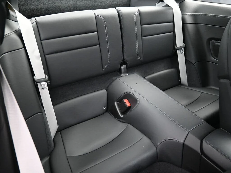 2025 Porsche 992 Carrera - Image 24 of 31