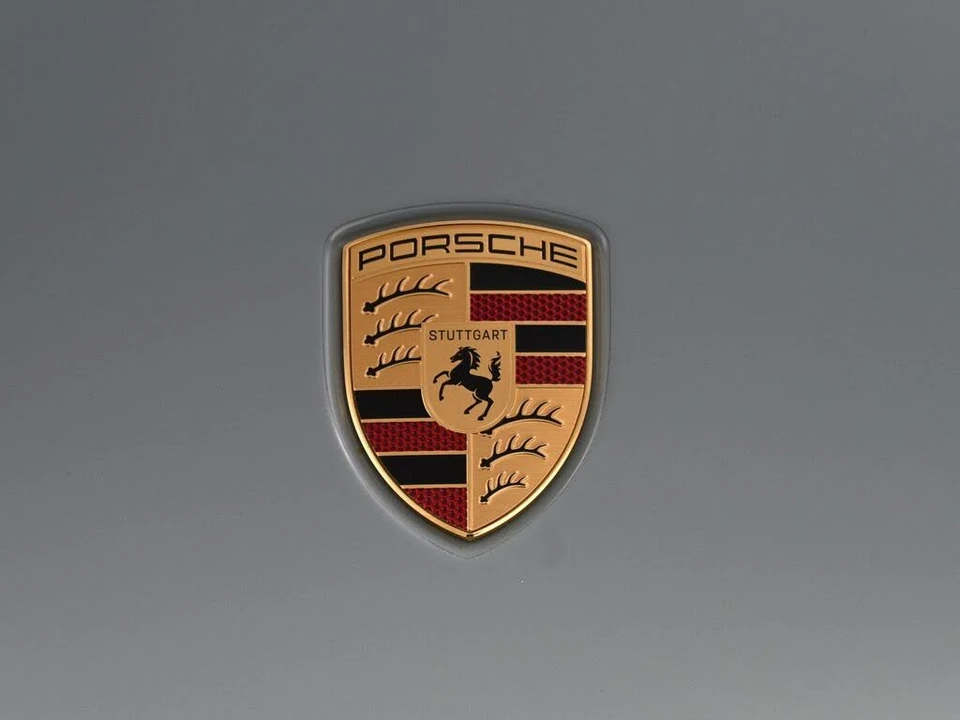 2025 Porsche 992 Carrera - Image 29 of 31