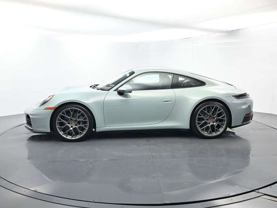 2025 Porsche 992 Carrera - Image 2 of 31