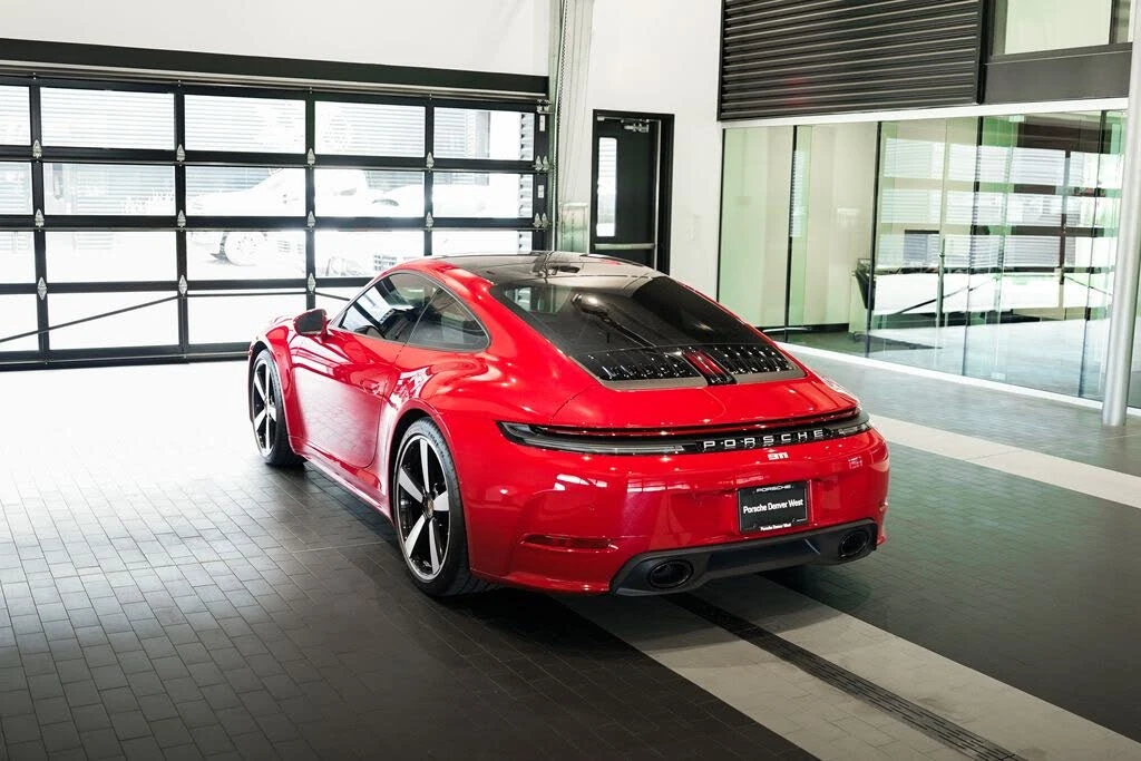 2025 Porsche 992 Carrera - Image 3 of 31