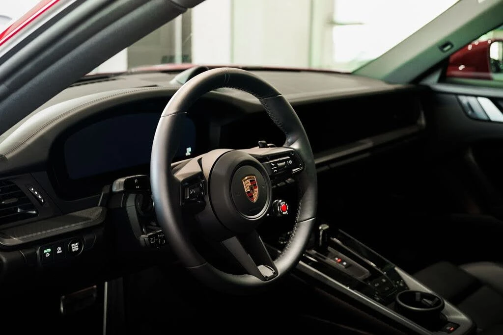 2025 Porsche 992 Carrera - Image 4 of 31