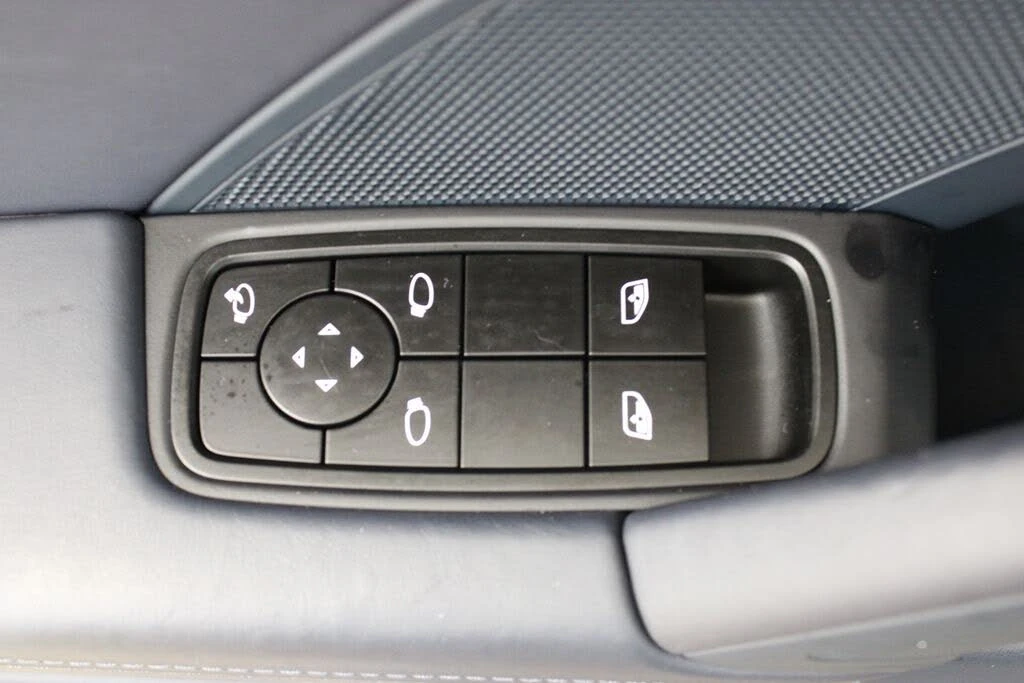 2025 Porsche 992 Carrera - Image 23 of 31