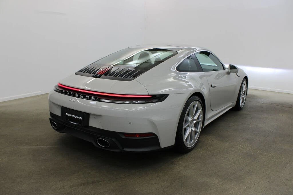 2025 Porsche 992 Carrera - Image 7 of 31