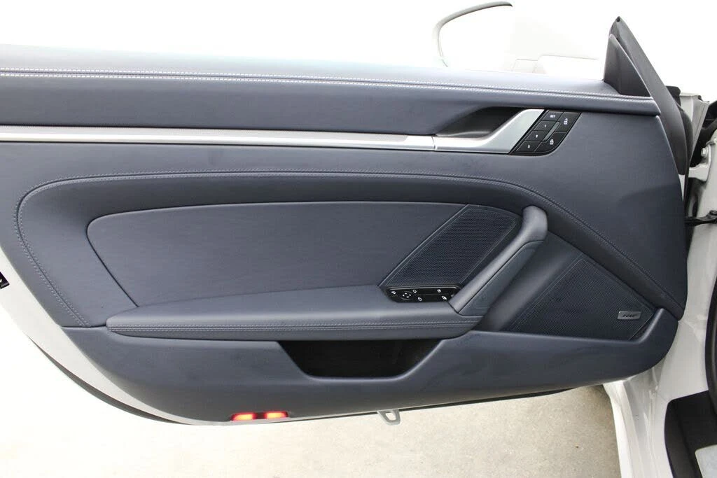 2025 Porsche 992 Carrera - Image 22 of 31
