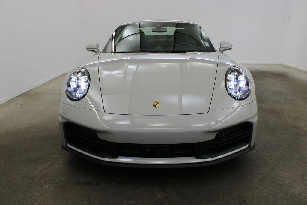 2025 Porsche 992 Carrera - Image 10 of 31