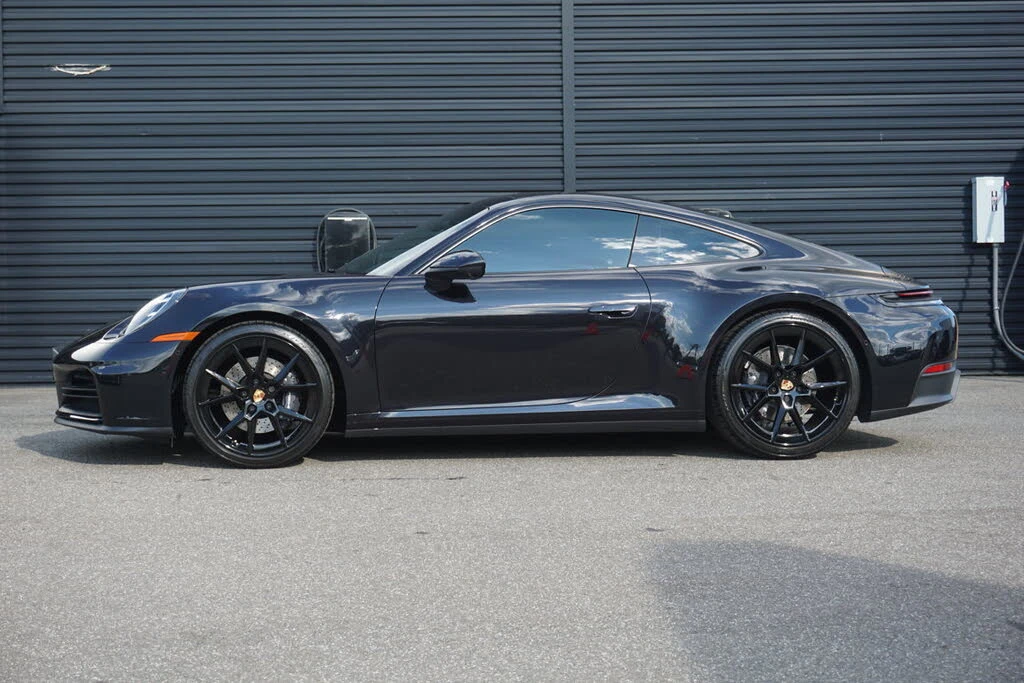 2025 Porsche 992 Carrera - Image 2 of 7