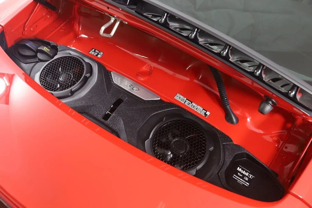 2025 Porsche 992 Carrera - Image 27 of 31