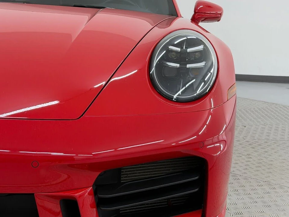 2025 Porsche 992 Carrera - Image 12 of 31