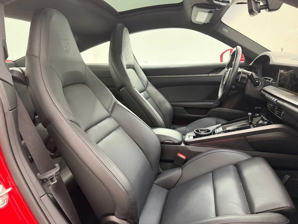 2025 Porsche 992 Carrera - Image 26 of 31