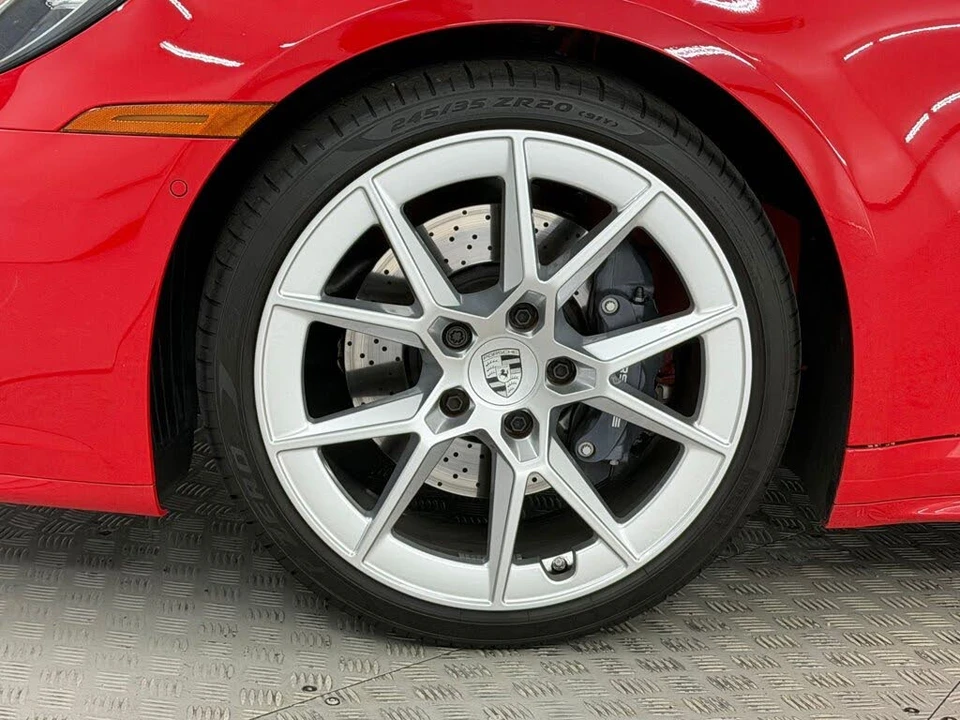 2025 Porsche 992 Carrera - Image 13 of 31