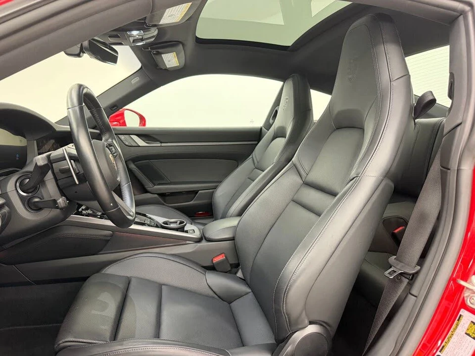 2025 Porsche 992 Carrera - Image 5 of 31