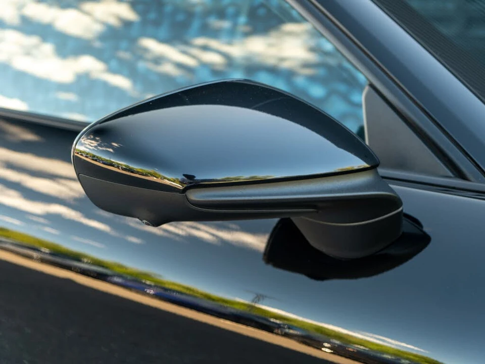 2025 Porsche 992 Carrera - Image 17 of 31