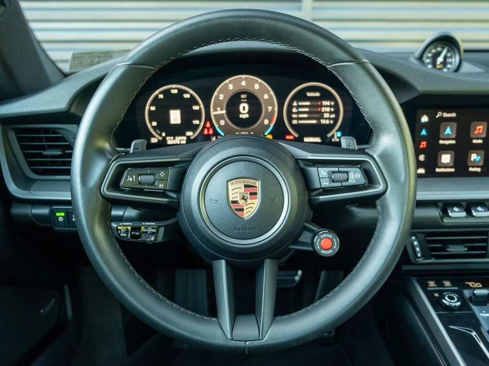 2025 Porsche 992 Carrera - Image 20 of 31