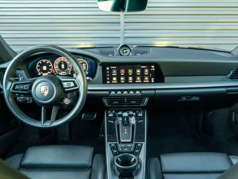 2025 Porsche 992 Carrera - Image 6 of 31