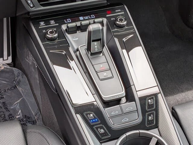2025 Porsche 992 Carrera - Image 17 of 31
