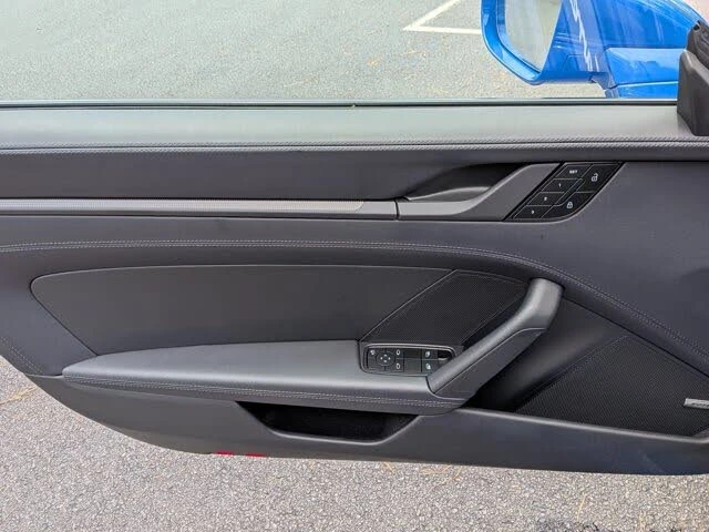2025 Porsche 992 Carrera - Image 21 of 31